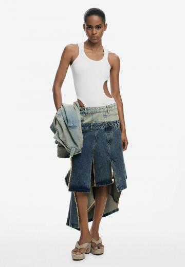 Юбка с накладными карманами