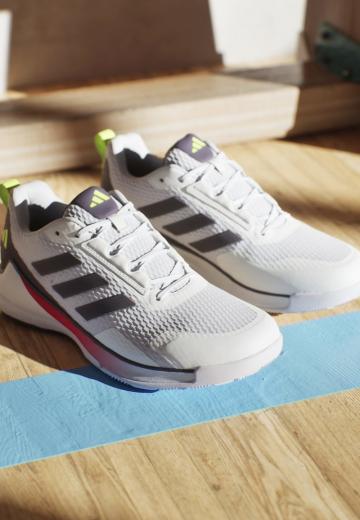 Тренировочные кроссовки