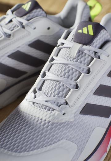 Тренировочные кроссовки