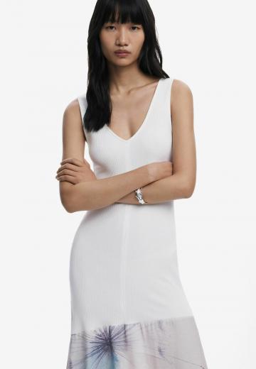 Вязаное платье