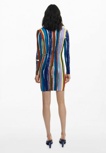 Вязаное платье