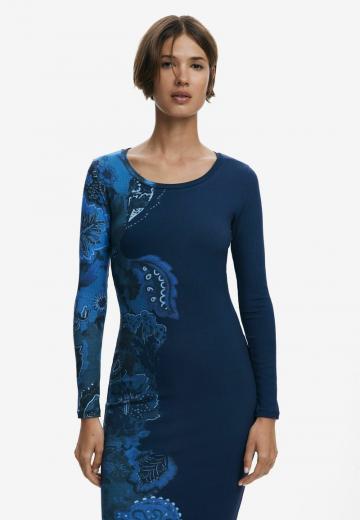 Платье футляр