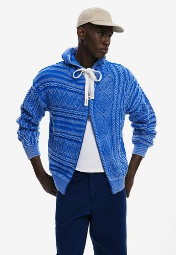 Вязаная кофта