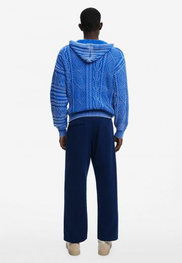 Вязаная кофта