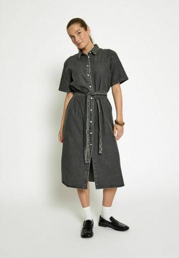 Джинсовое платье