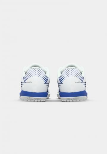 Футбольные бутсы