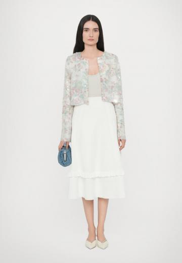 Короткая куртка