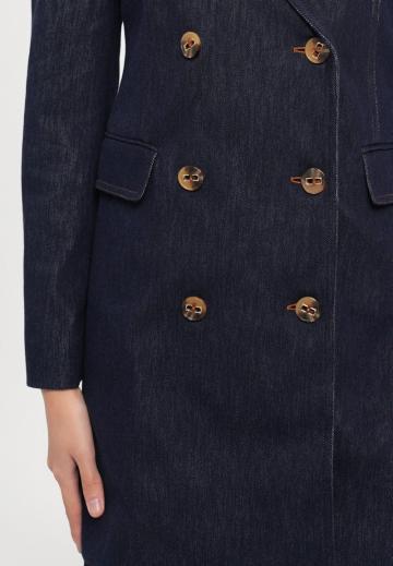 Джинсовая куртка