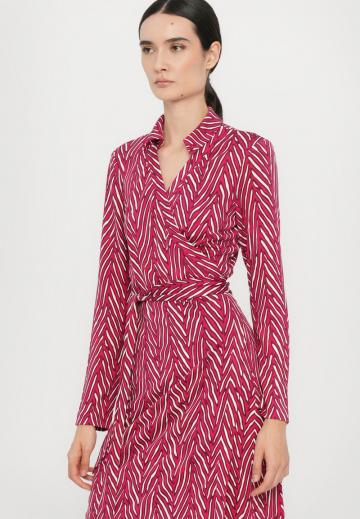 Короткое платье