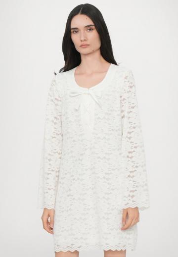 Короткое платье