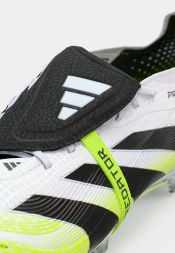 Футбольные бутсы