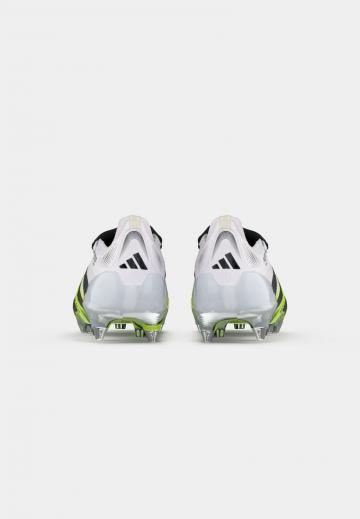 Футбольные бутсы