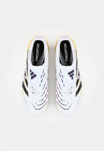 Футбольные бутсы