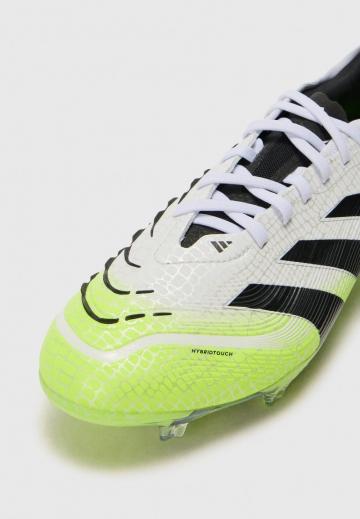 Футбольные бутсы