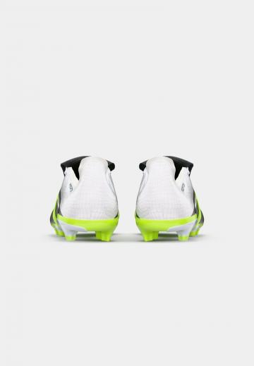 Футбольные бутсы