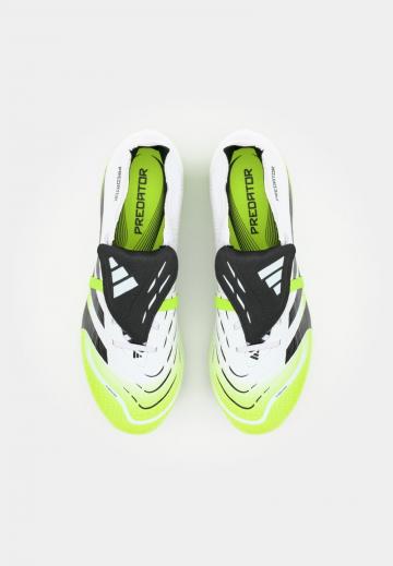 Футбольные бутсы