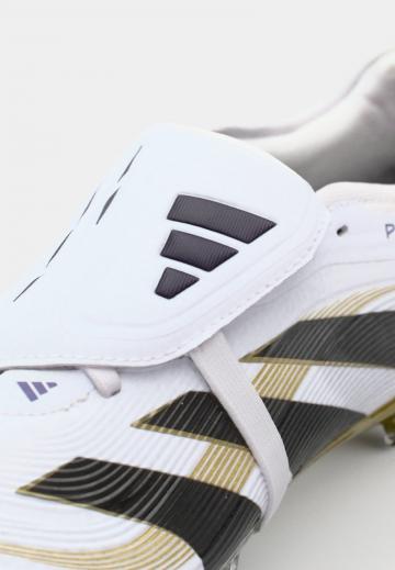 Футбольные бутсы