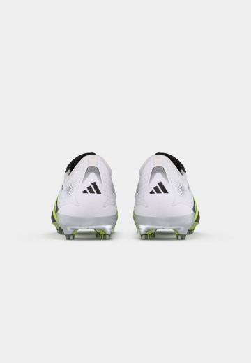 Футбольные бутсы