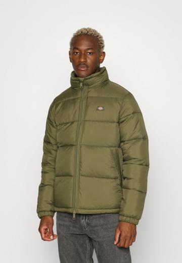 Зимняя куртка