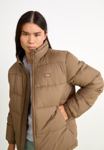 Зимняя куртка