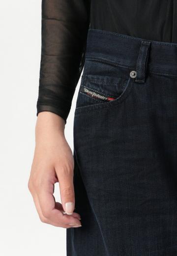 Свободные джинсы