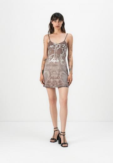 Короткое платье