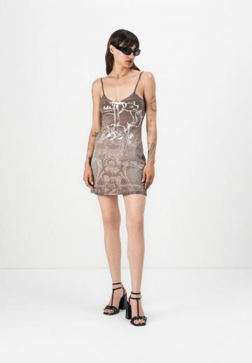 Короткое платье