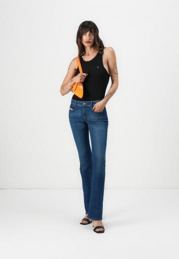 Клешеные джинсы