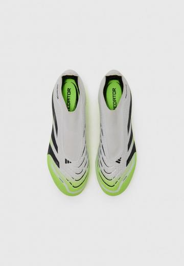 Футбольные бутсы