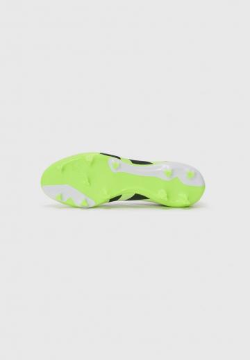 Футбольные бутсы