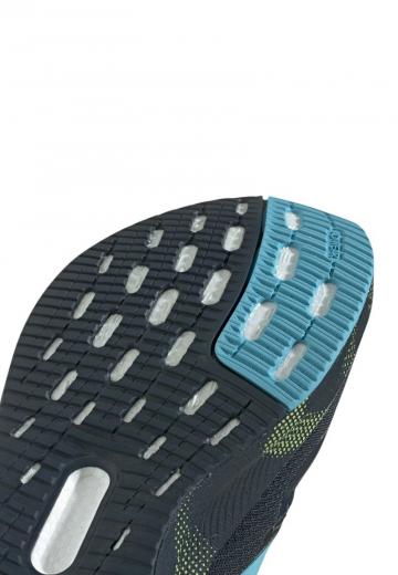 Беговые кроссовки