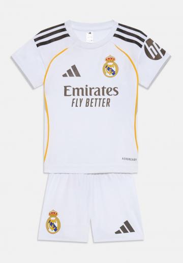 Спортивные шорты