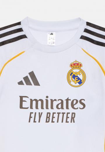 Спортивные шорты