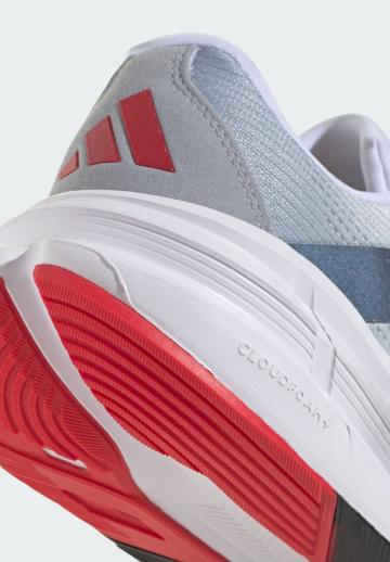 Беговые кроссовки