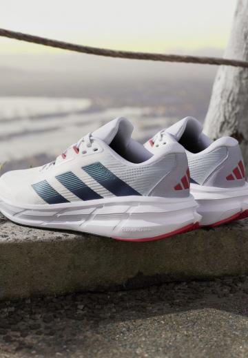 Беговые кроссовки