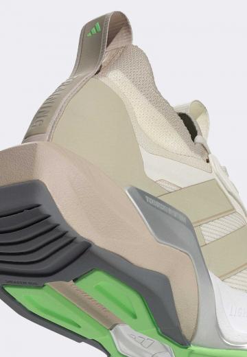 Тренировочные кроссовки