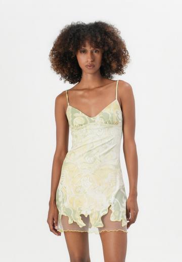 Короткое платье