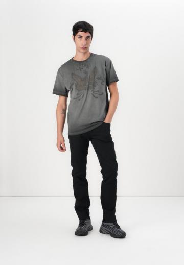 Прямые джинсы