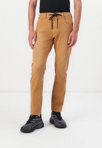 Узкие джинсы