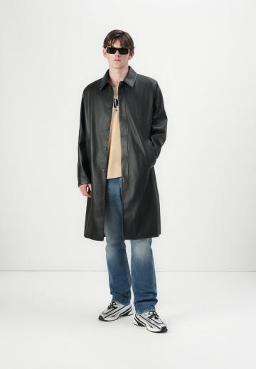 Шерстяное пальто