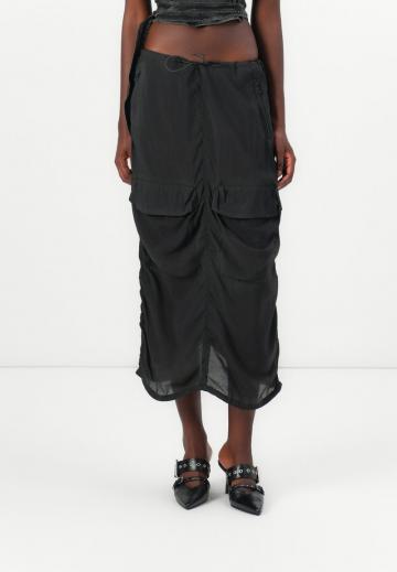 Юбка с накладными карманами
