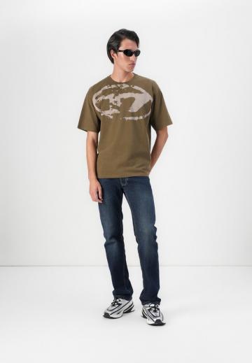 Прямые джинсы