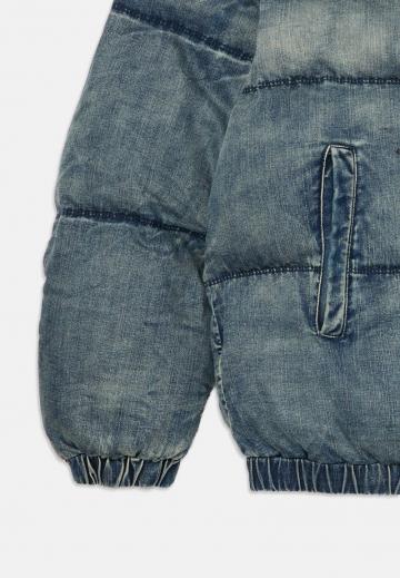 Зимняя куртка