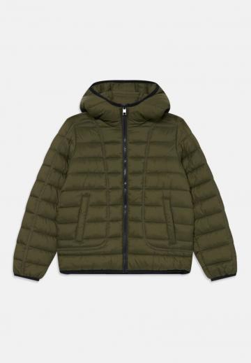 Зимняя куртка