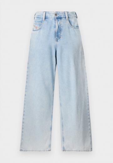 Свободные джинсы