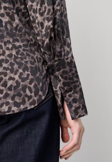 Атласная блузка