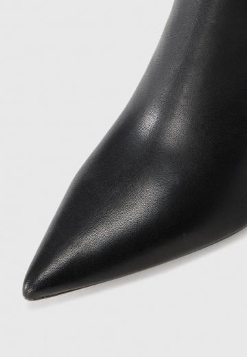 Полусапожки на высоком каблуке