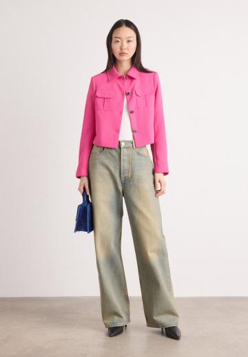 Короткая куртка