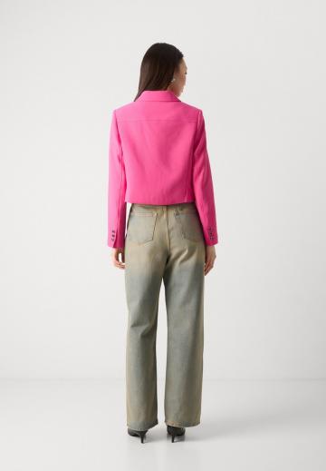 Короткая куртка