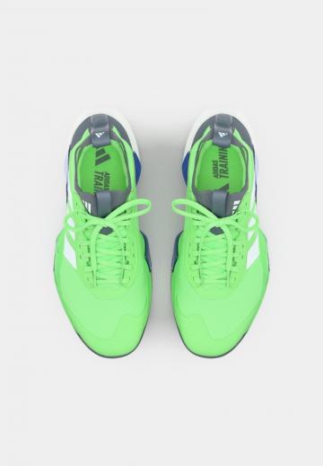 Тренировочные кроссовки